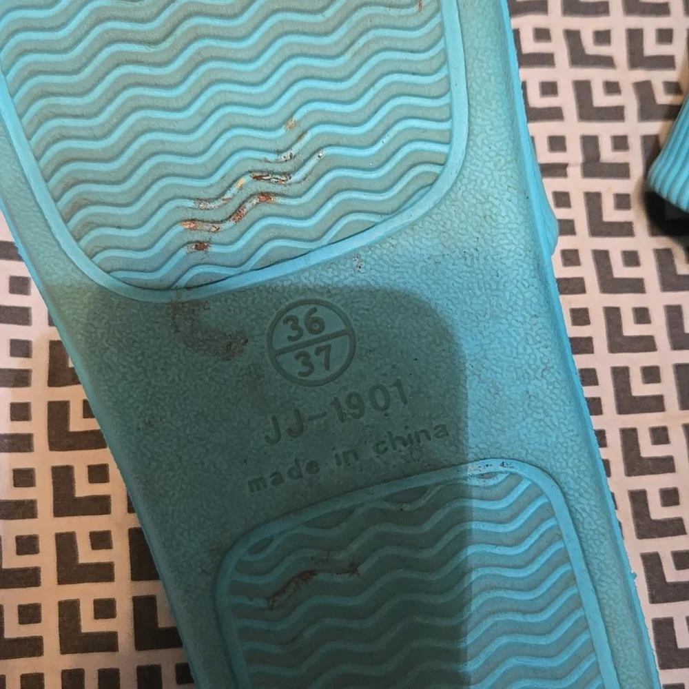 Blue Slides - Picture 3 of 3